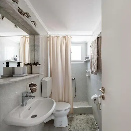 Parikias Bright Comfort Apartment