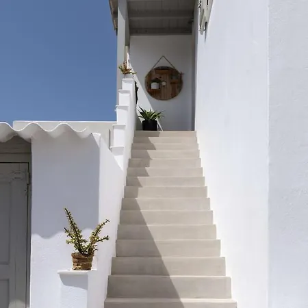 Parikias Bright Comfort Apartment